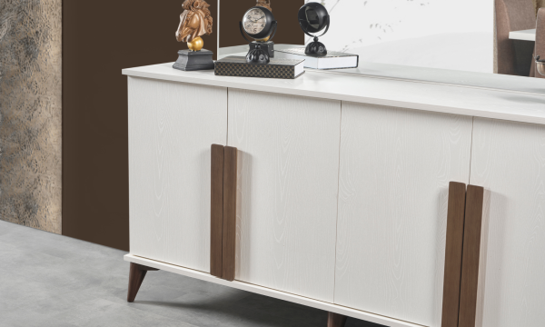 Hazal Yemek Odası(Konsol)