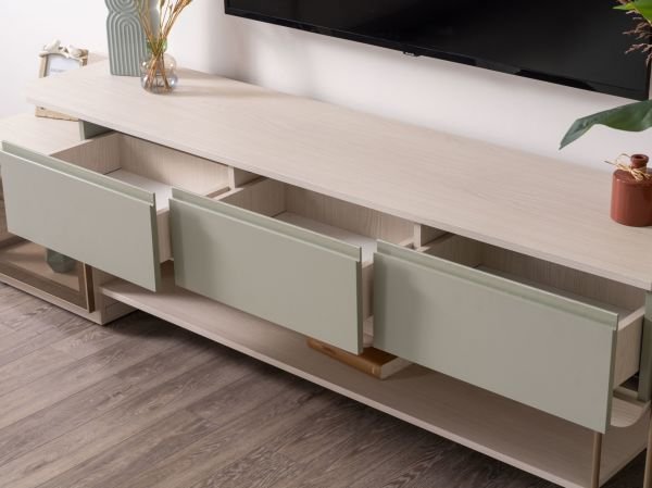 Charisma Tv Ünitesi