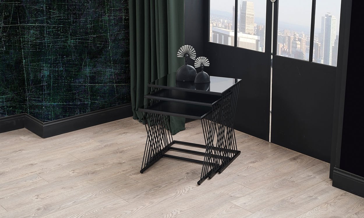 Venna Siyah Füme Zigon Sehpa