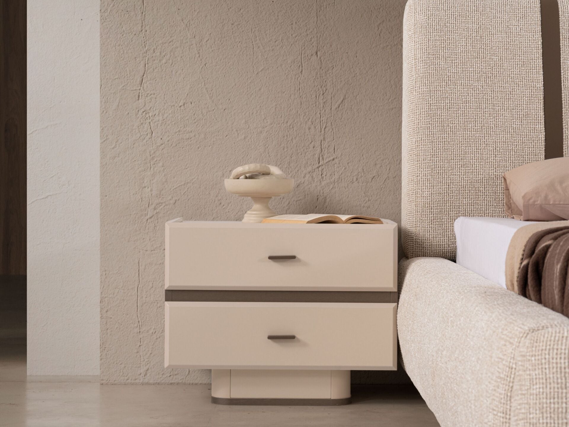 Romex Yatak Odası ( komodin )