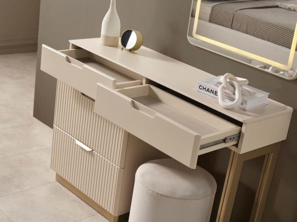 Asose Yatak Odası ( şifonyer )