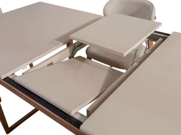 Süpriz Yemek Odası