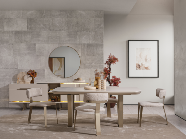 Lizbonte Yemek Odası Takımı