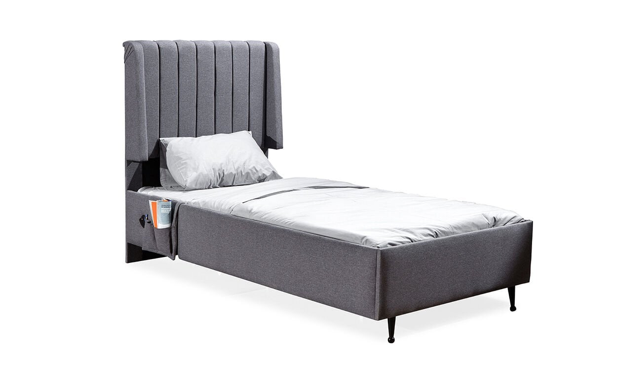 Asil Genç Odası Başlıklı Karyola