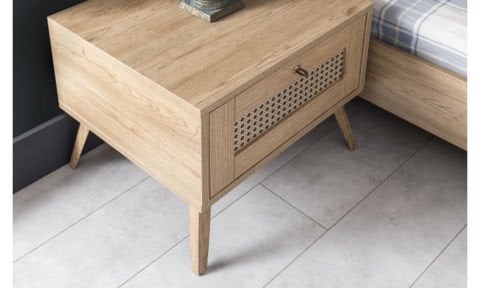 Hazeran Genç Odası Takımı (3 Kapılı Dolap, Komodin, 100*200 cm Başlıklı Karyola)