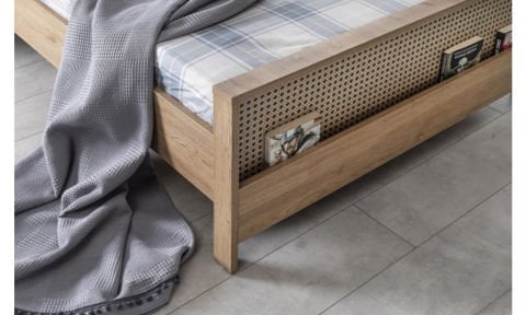 Hazeran Genç Odası Takımı (3 Kapılı Dolap, Komodin, 100*200 cm Başlıklı Karyola)