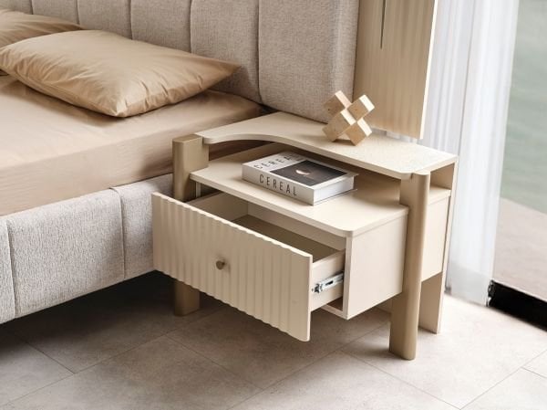 Zirve Yatak Odası ( komodin )