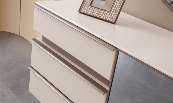 Zende Yemek Odası(Konsol)