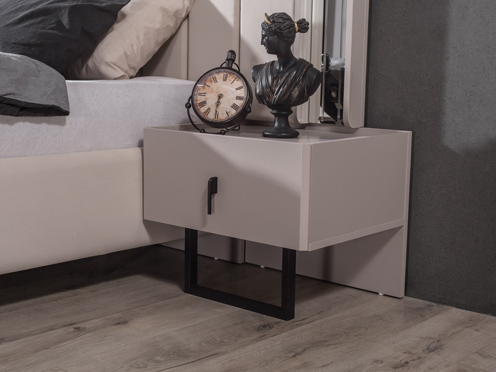 Vella Yatak Odası(Komodin)