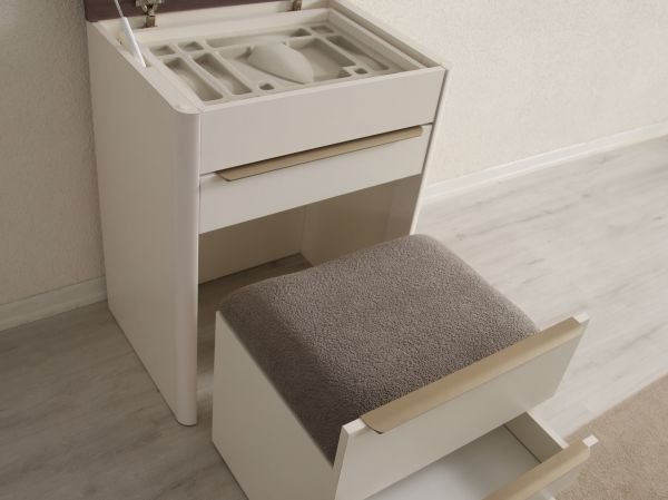 Sofia Yatak Odası (Çamaşırlık)