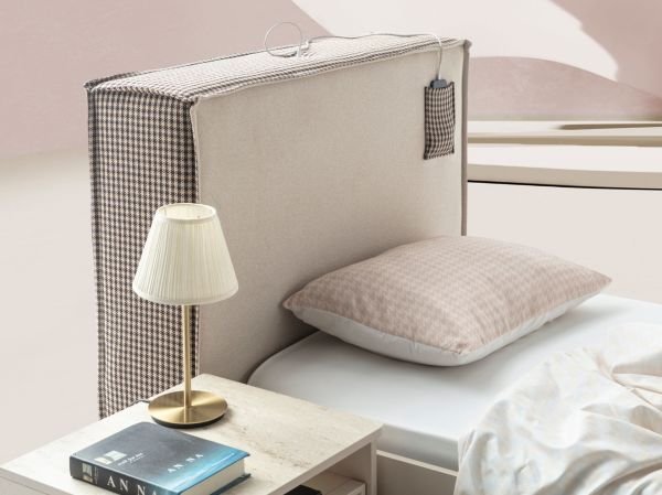 Partenon Genç Odası (Komodin)